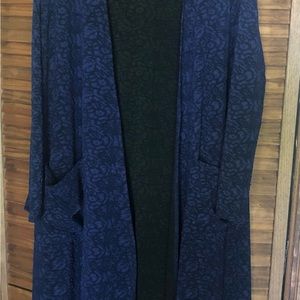 Lularoe Sarah Cardigan medium to large fit. Light weight.